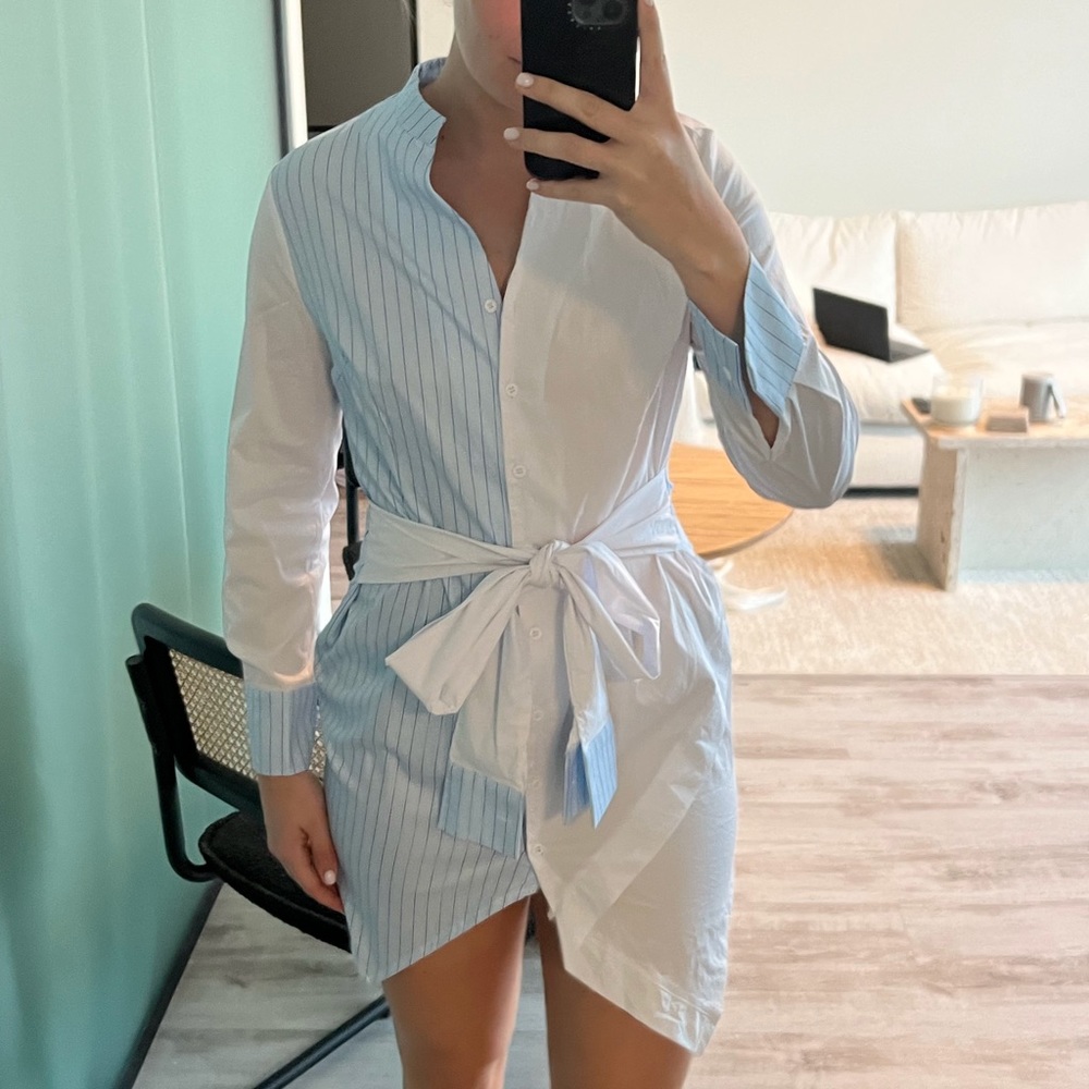 Asymmetric shirt dress blue/white